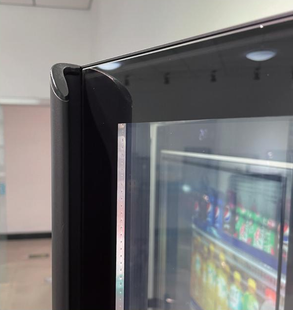 保鲜柜玻璃门如何防止漏光？